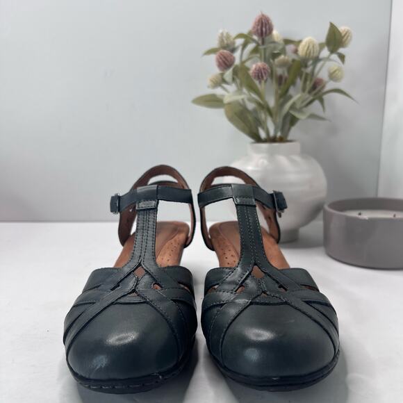 Cobb Hill Aubrey Leather T-Strap Heels Sandals Gray Women's 9B NWOB - Picture 5 of 11